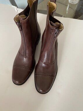 Vintage L.L.Bean Black Ankle Paddock Boots with Zipper 8.5